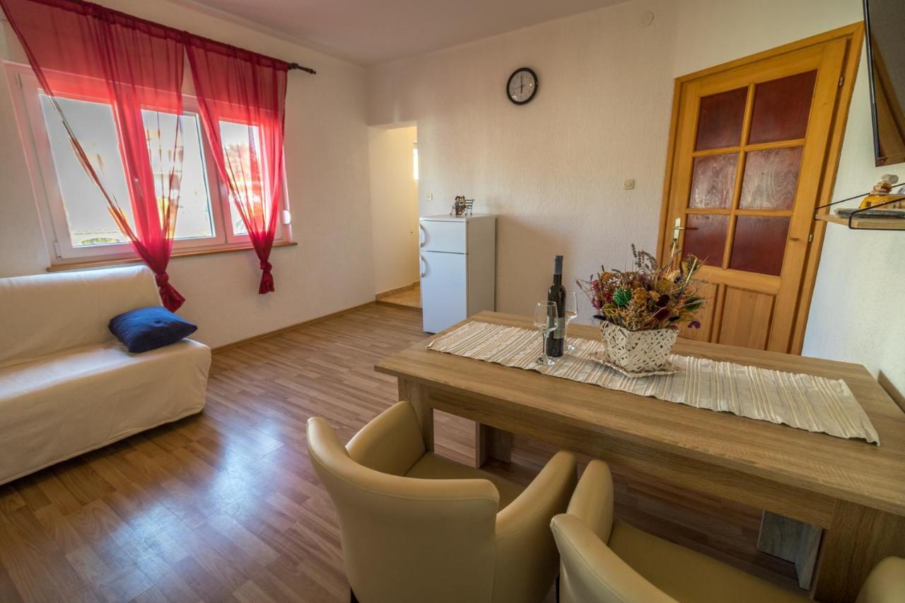 Apartmani Tonkica Supetarska Draga Exterior foto